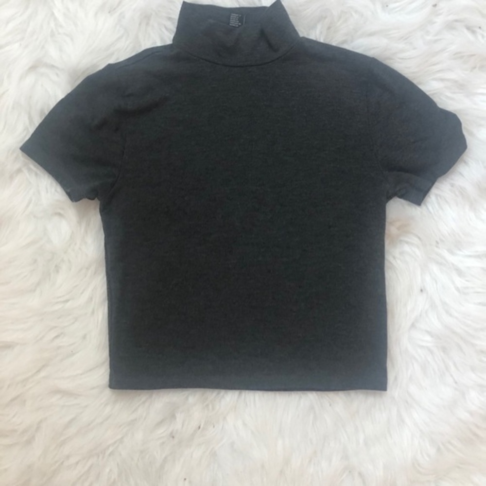 Forever 21 short sleeve high neck crop top